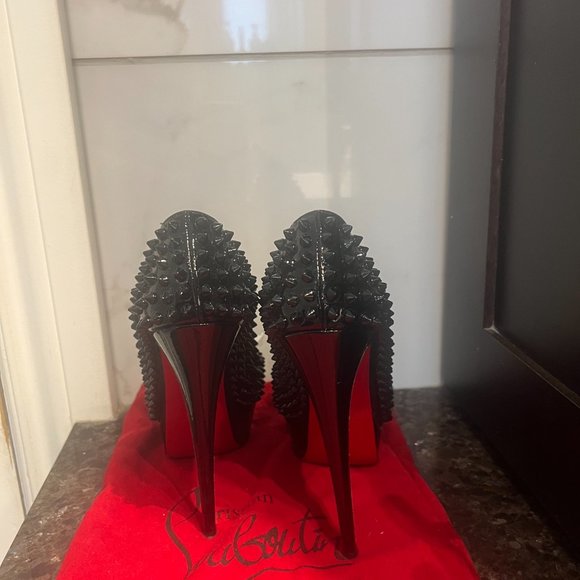 CHRISTIAN LOUBOUTIN, Christian Louboutin Black Lady Peep Spikes Pumps, Size 37.5 - Picture 3 of 7